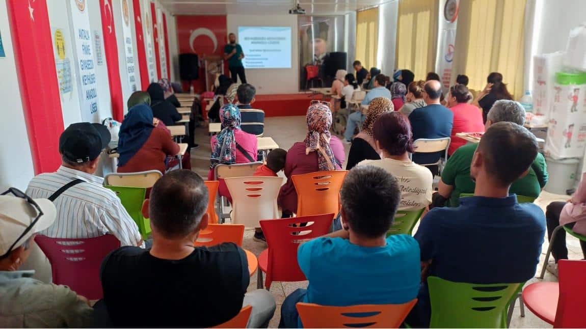 VELİLERİMİZLE TANIŞMA VE BİLGİLENDİRME TOPLANTIMIZ